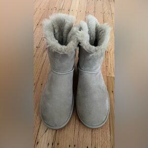 Ugg Bow Boots EUC